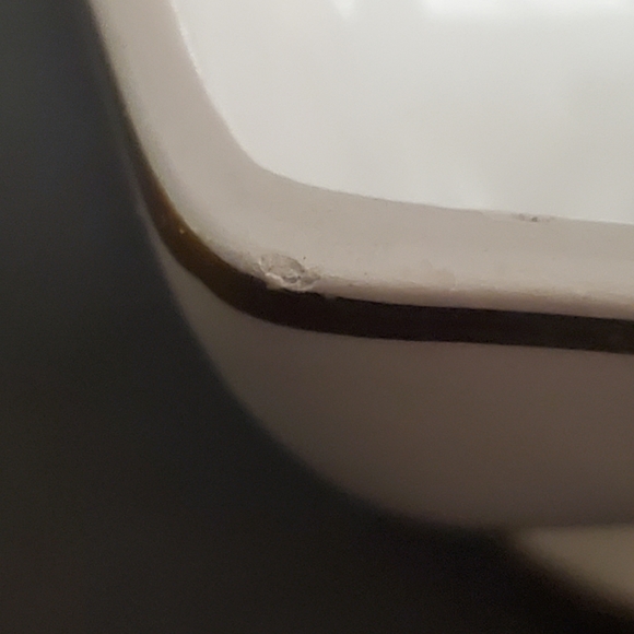 Vintage Porcelain Footed Lidded Bowl - Picture 7 of 10